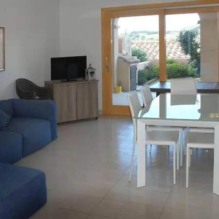 Apartment Elegante Ed Ampio 100 Mt Dal Centro Di